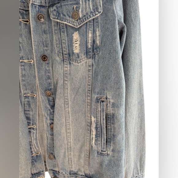 Windsor Distressed Light Wash Denim Jacket Size M - Picture 6 of 14